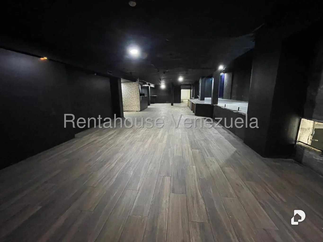 Local comercial en Las Mercedes, Caracas – 16