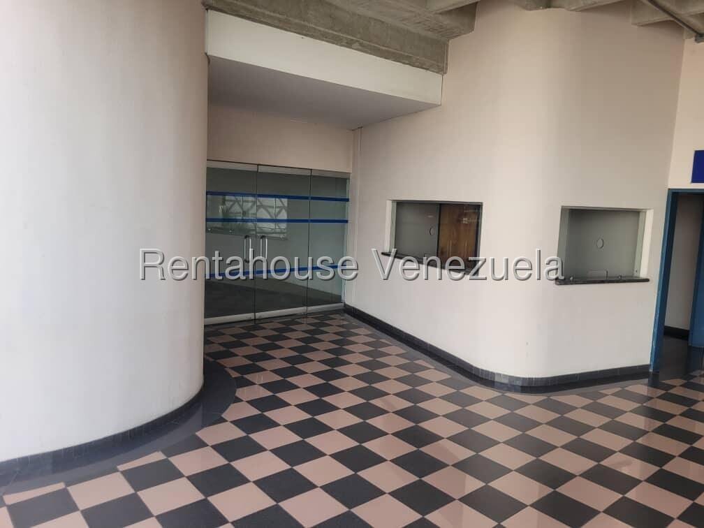 Local comercial en San Antonio de Los Altos - 1