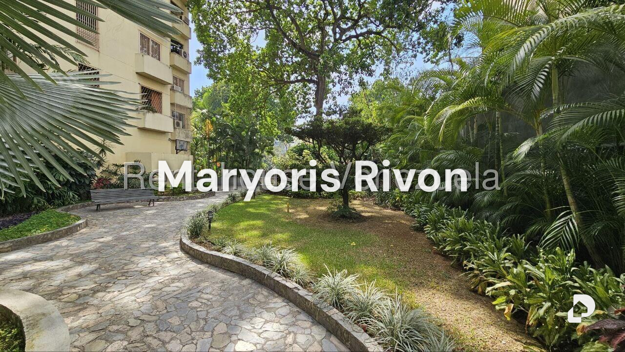 Apartamento en Campo Alegre, Caracas – 28