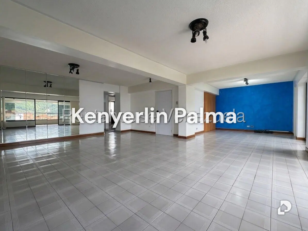 Apartamento en Lomas de Prados del Este, Caracas – 11