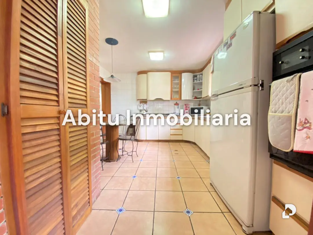 Casa en Los Palos Grandes, Caracas – 2