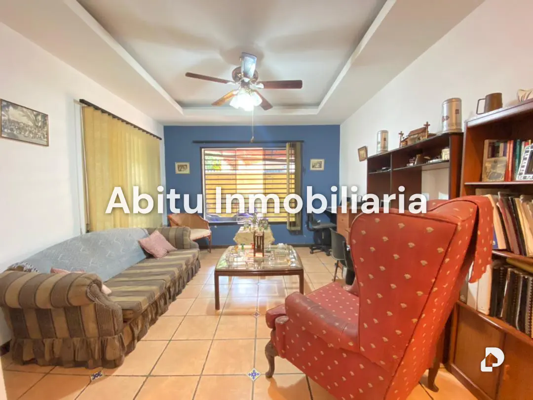 Casa en Los Palos Grandes, Caracas – 9