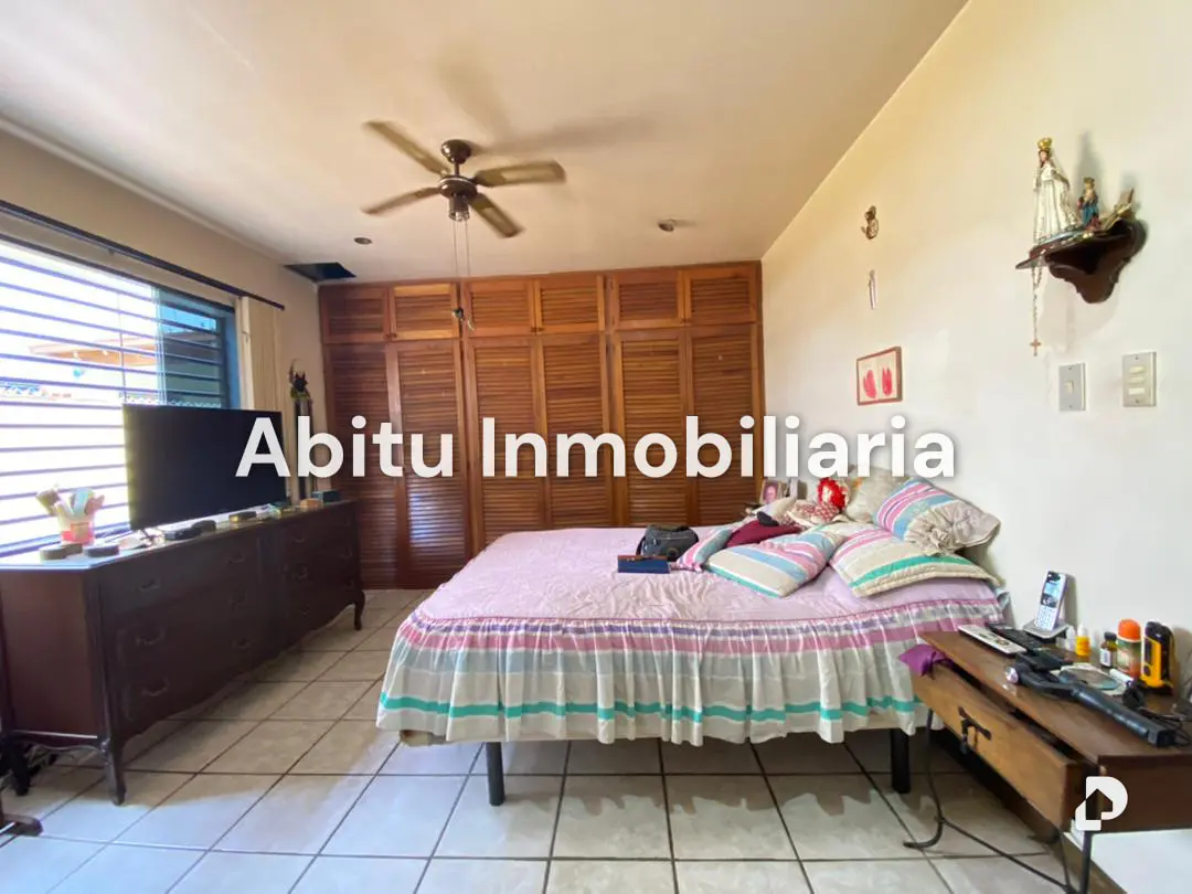 Casa en Los Palos Grandes, Caracas – 6