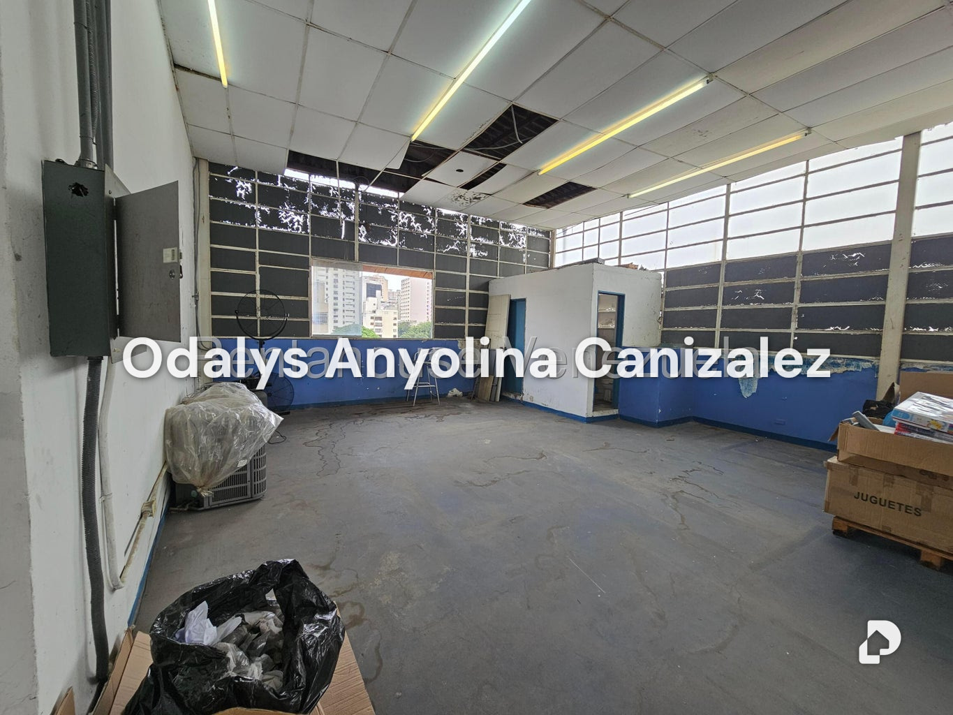 Local comercial en Parroquia Altagracia, Caracas – 11