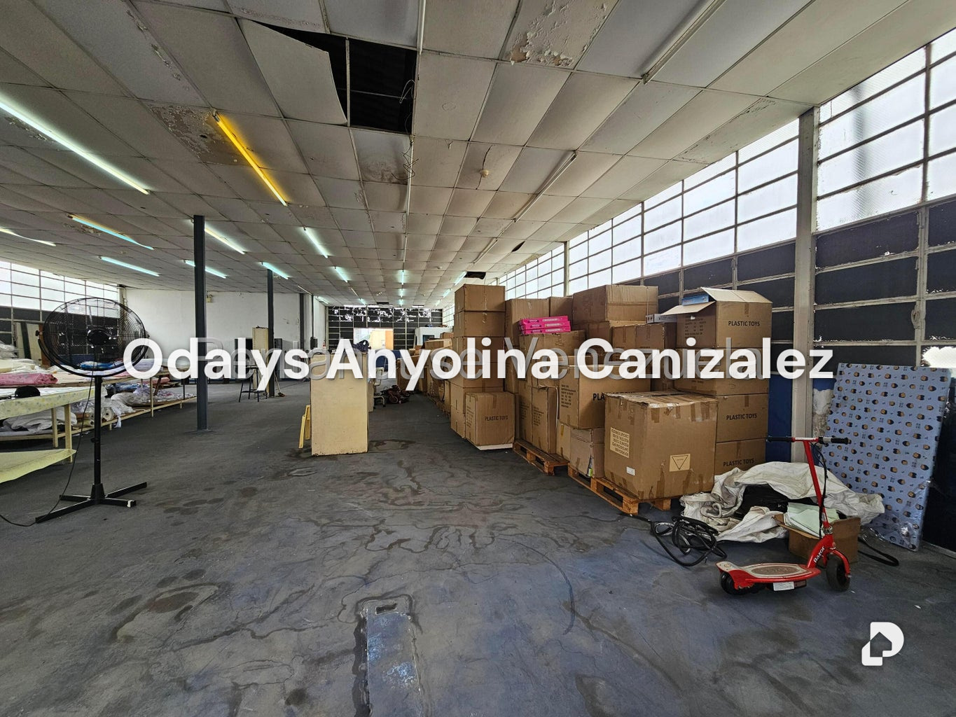 Local comercial en Parroquia Altagracia, Caracas – 19