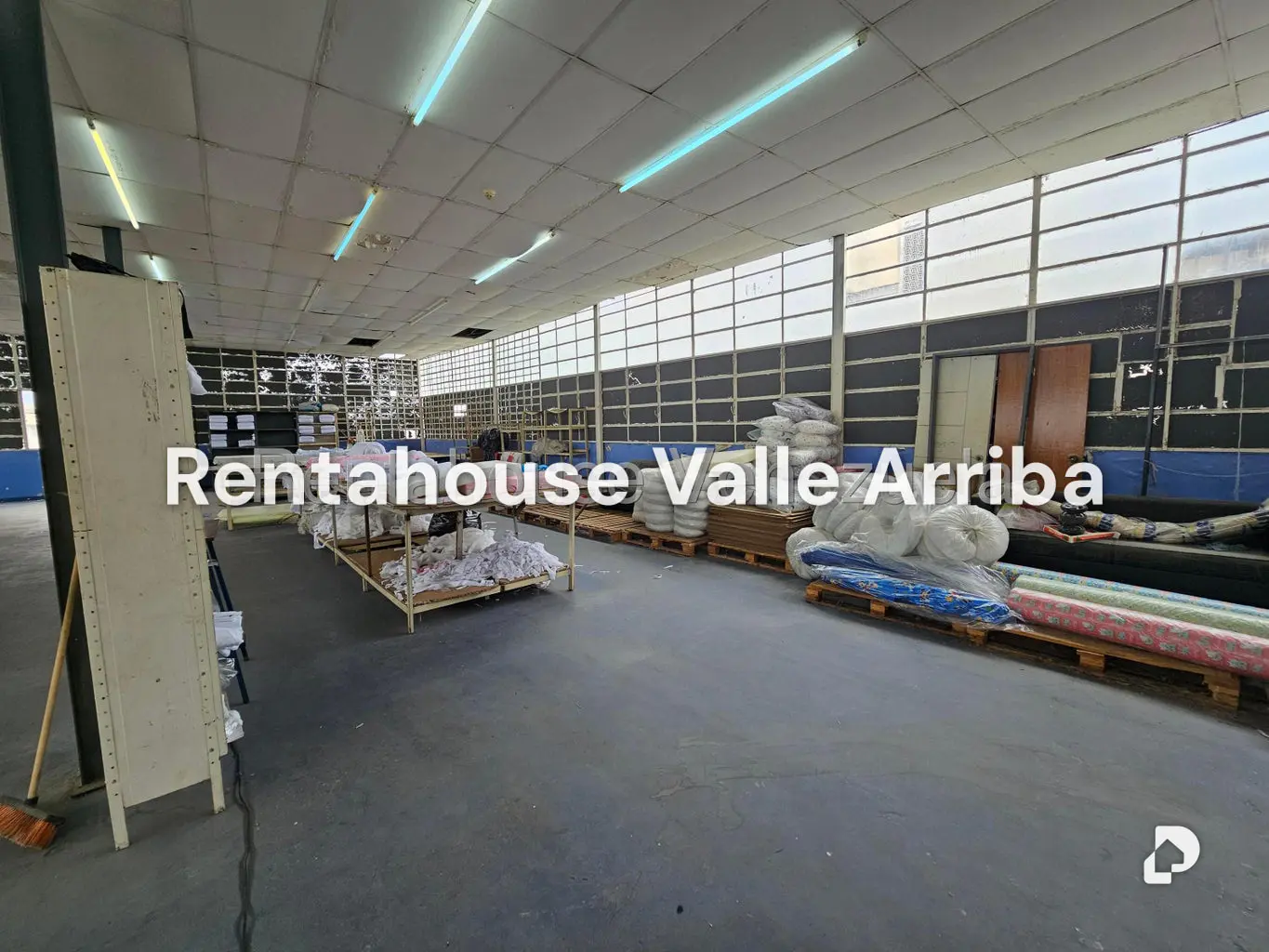 Local comercial en Parroquia Altagracia, Caracas – 15