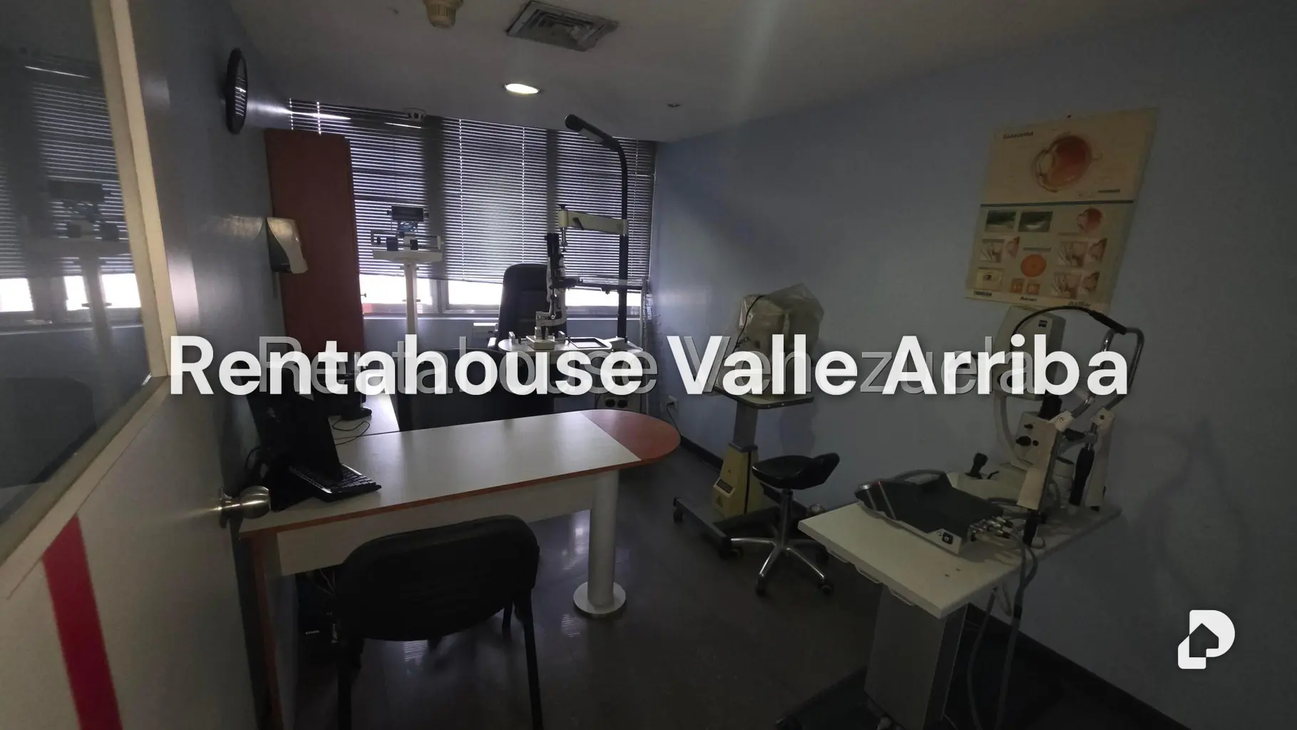 Local comercial en Parroquia Catedral, Caracas – 25