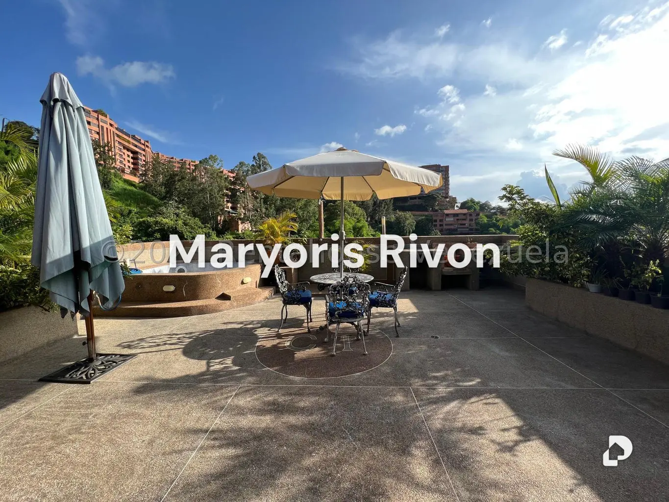 Penthouse en Colinas de La Tahona, Caracas – 16