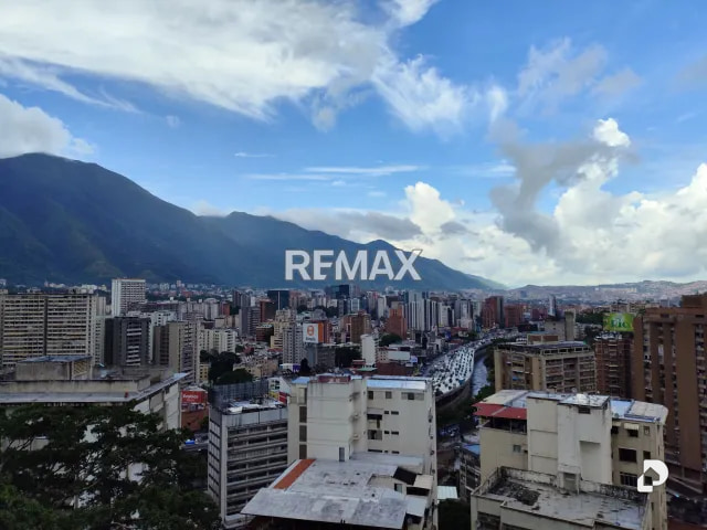 Edificio en Colinas de Bello Monte, Caracas – 9