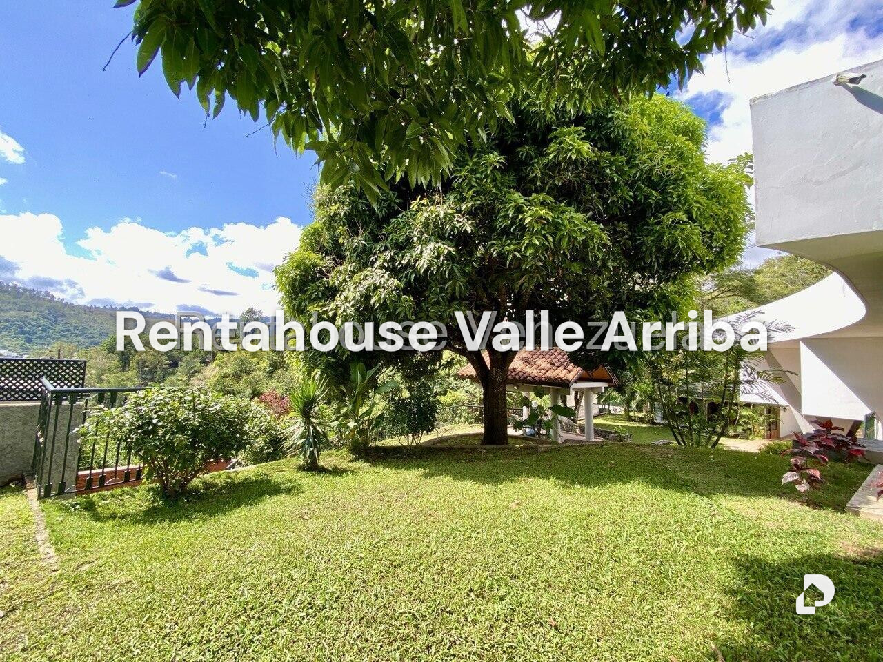 Casa en Lomas De La Trinidad, Caracas – 29