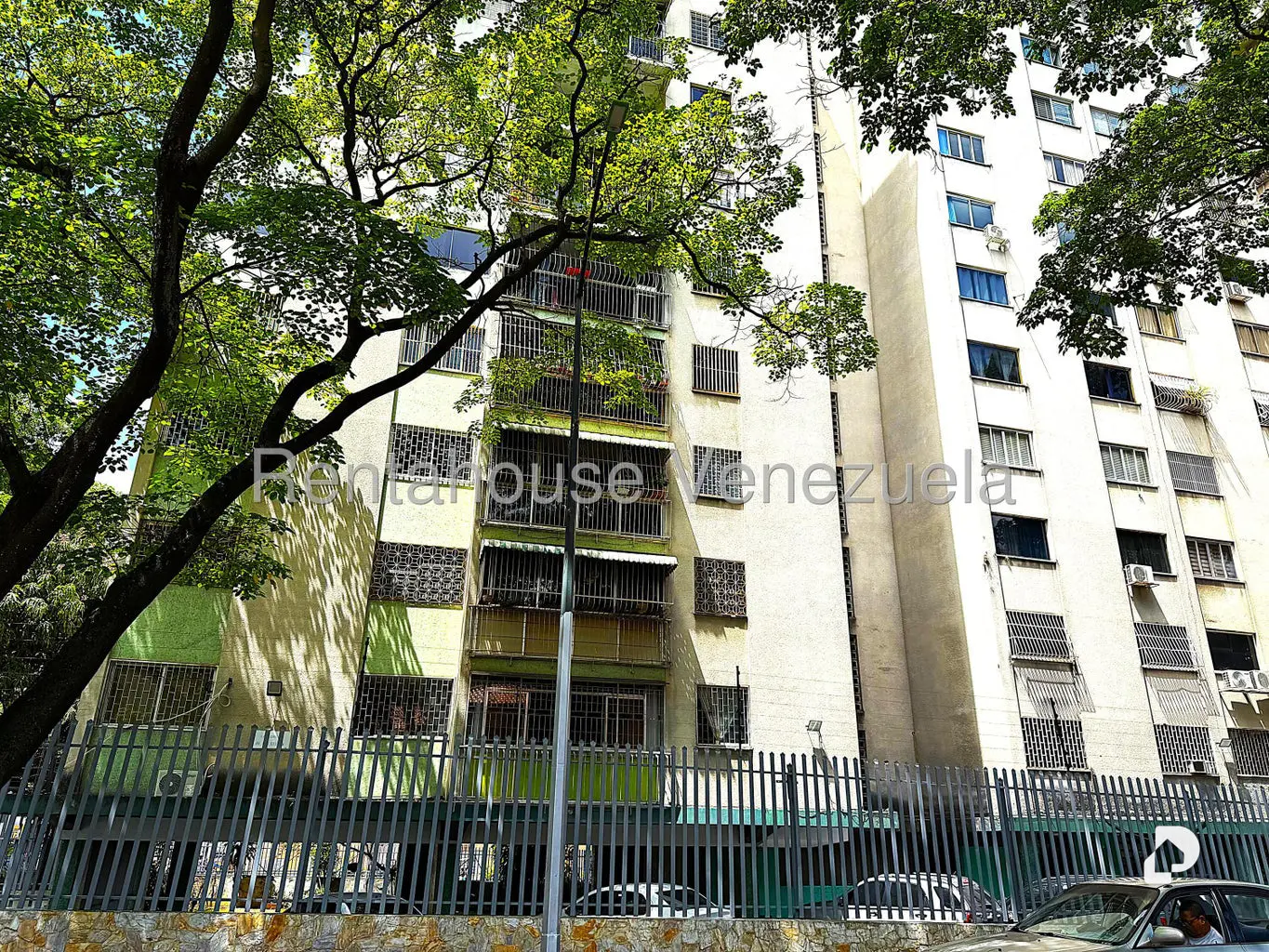 Apartamento en La Florida, Caracas – 1