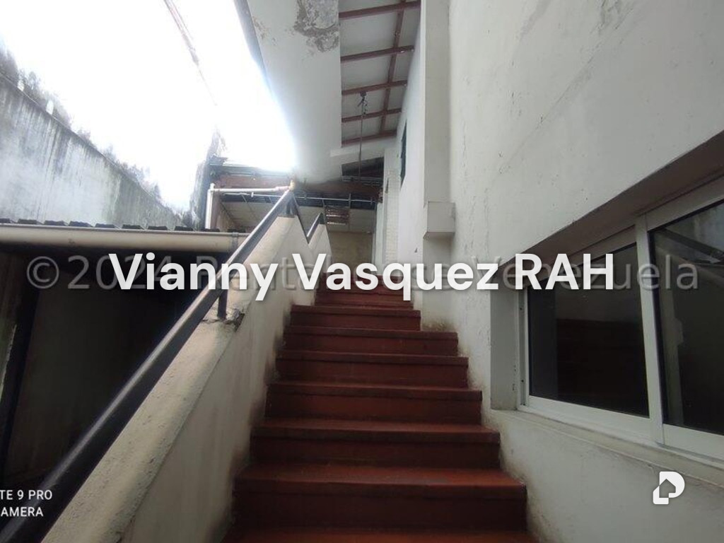 Local comercial en Parroquia San Bernardino, Caracas – 11