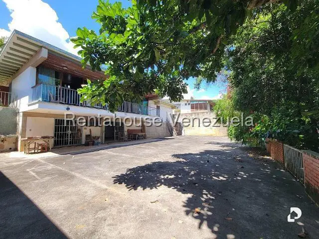 Casa en Prados del Este, Caracas – 30