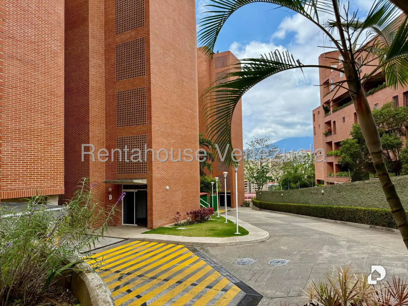 Apartamento en Los Pomelos, Caracas – 17