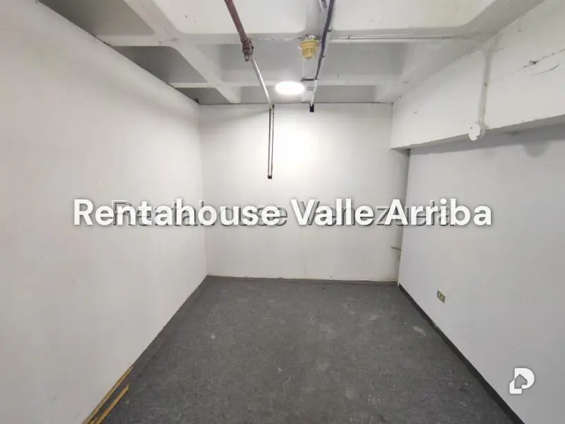 Local comercial en Prados del Este, Caracas – 11