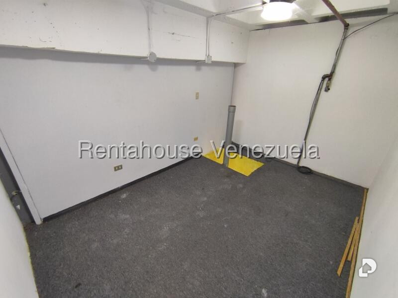 Local comercial en Prados del Este, Caracas – 12