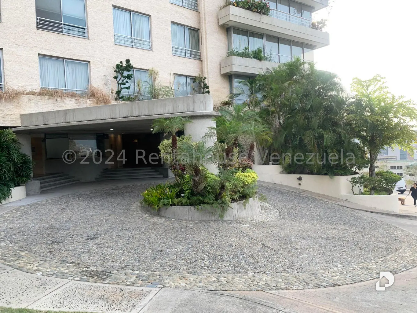 Apartamento en Las Mercedes, Caracas – 2