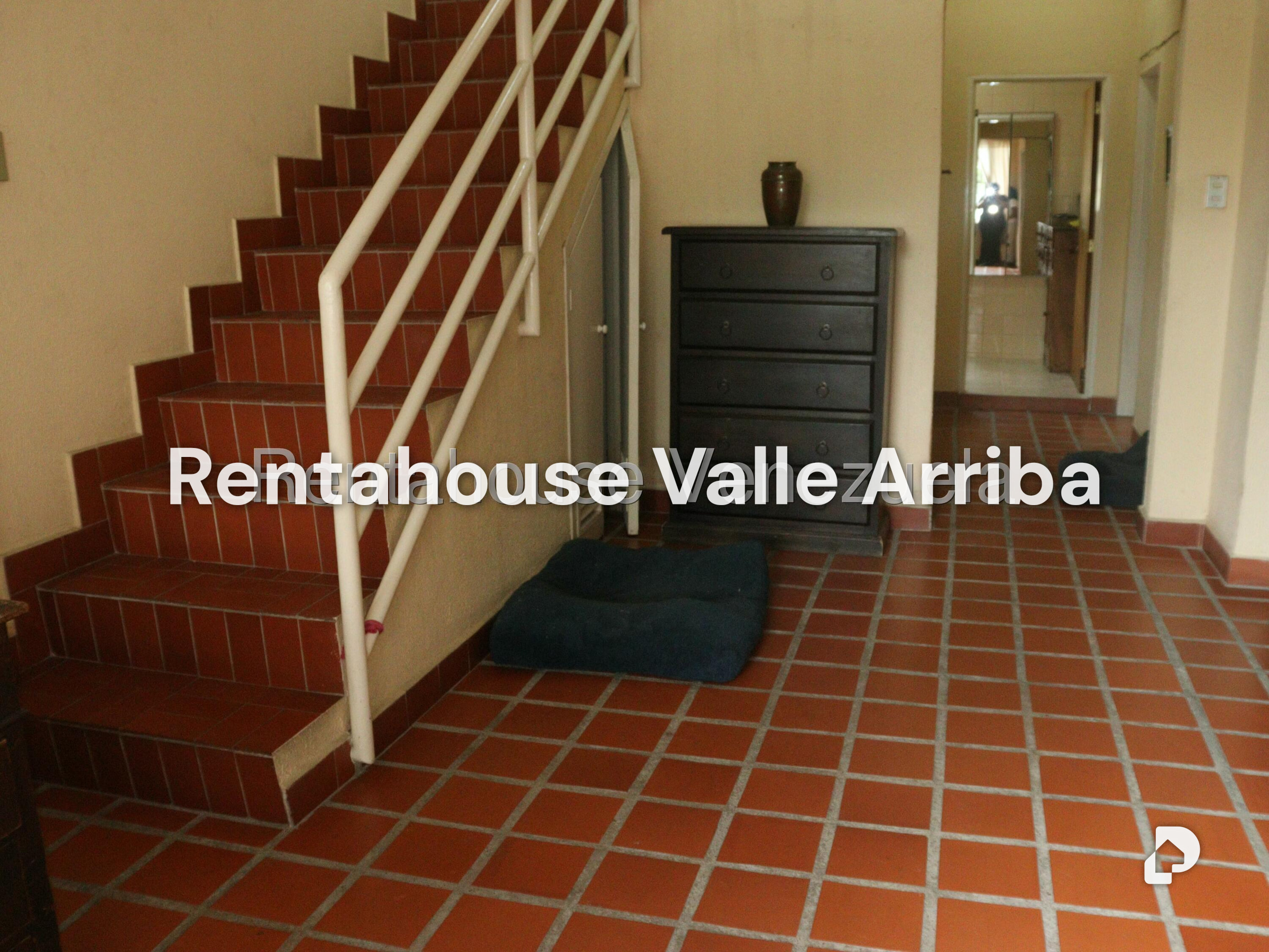 Casa en Alta Florida, Caracas – 12