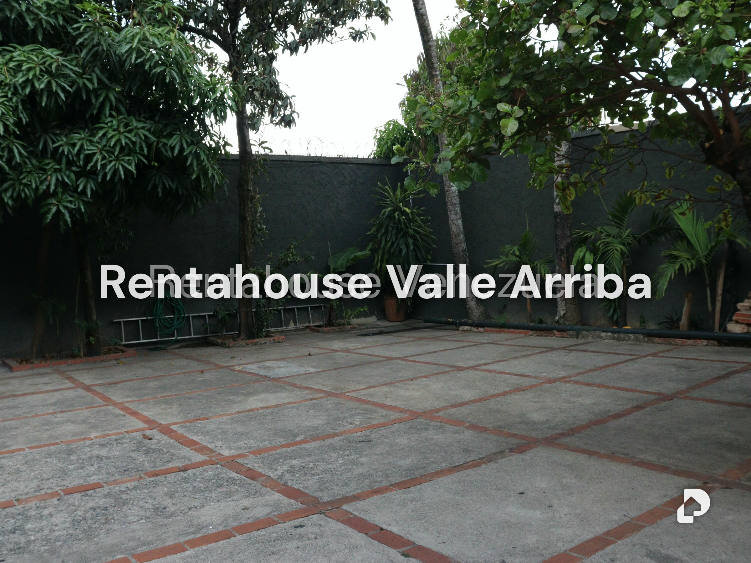 Casa en Alta Florida, Caracas – 16