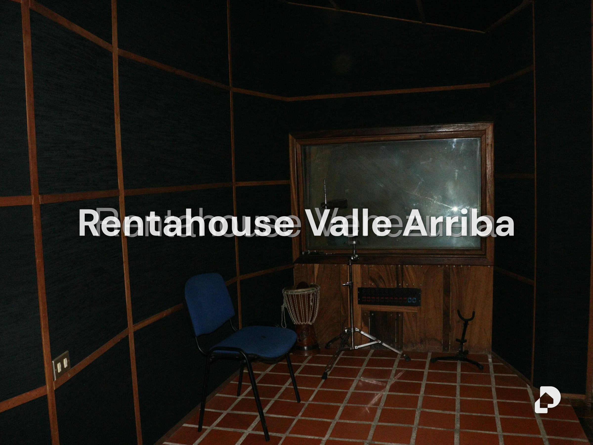 Casa en Alta Florida, Caracas – 27