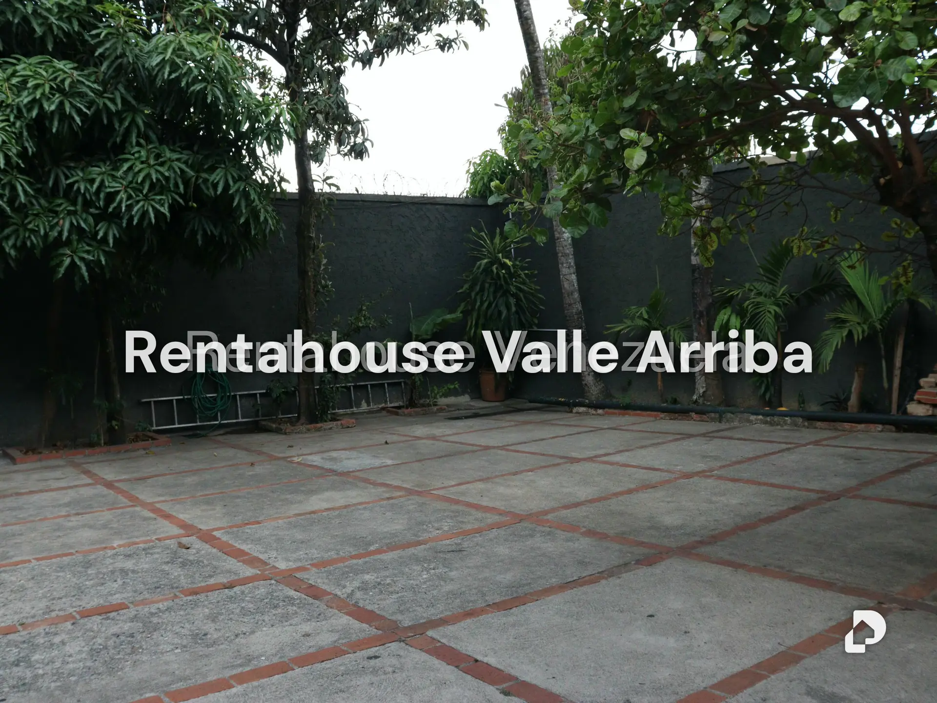 Casa en Alta Florida, Caracas – 16