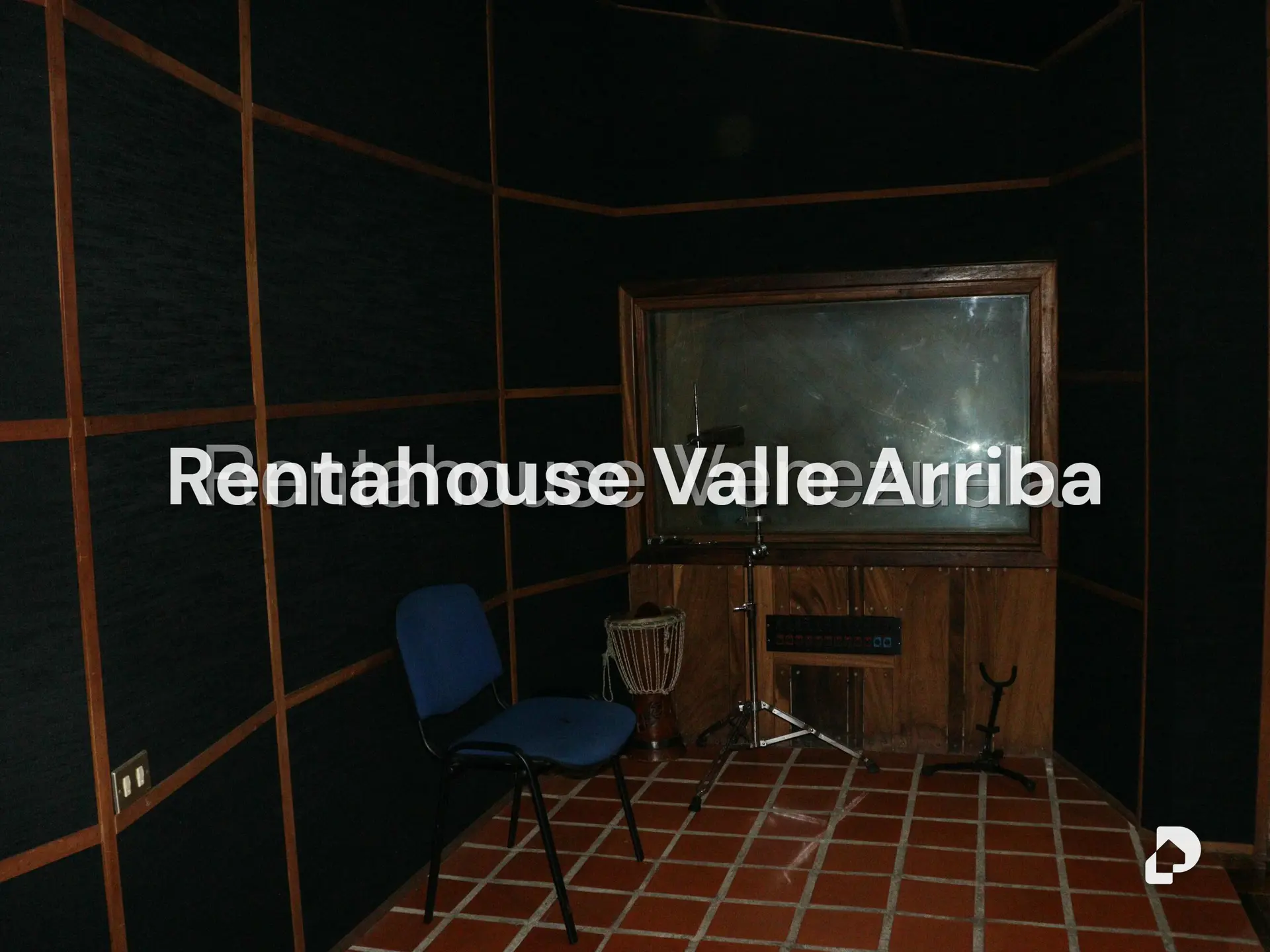 Casa en Alta Florida, Caracas – 27