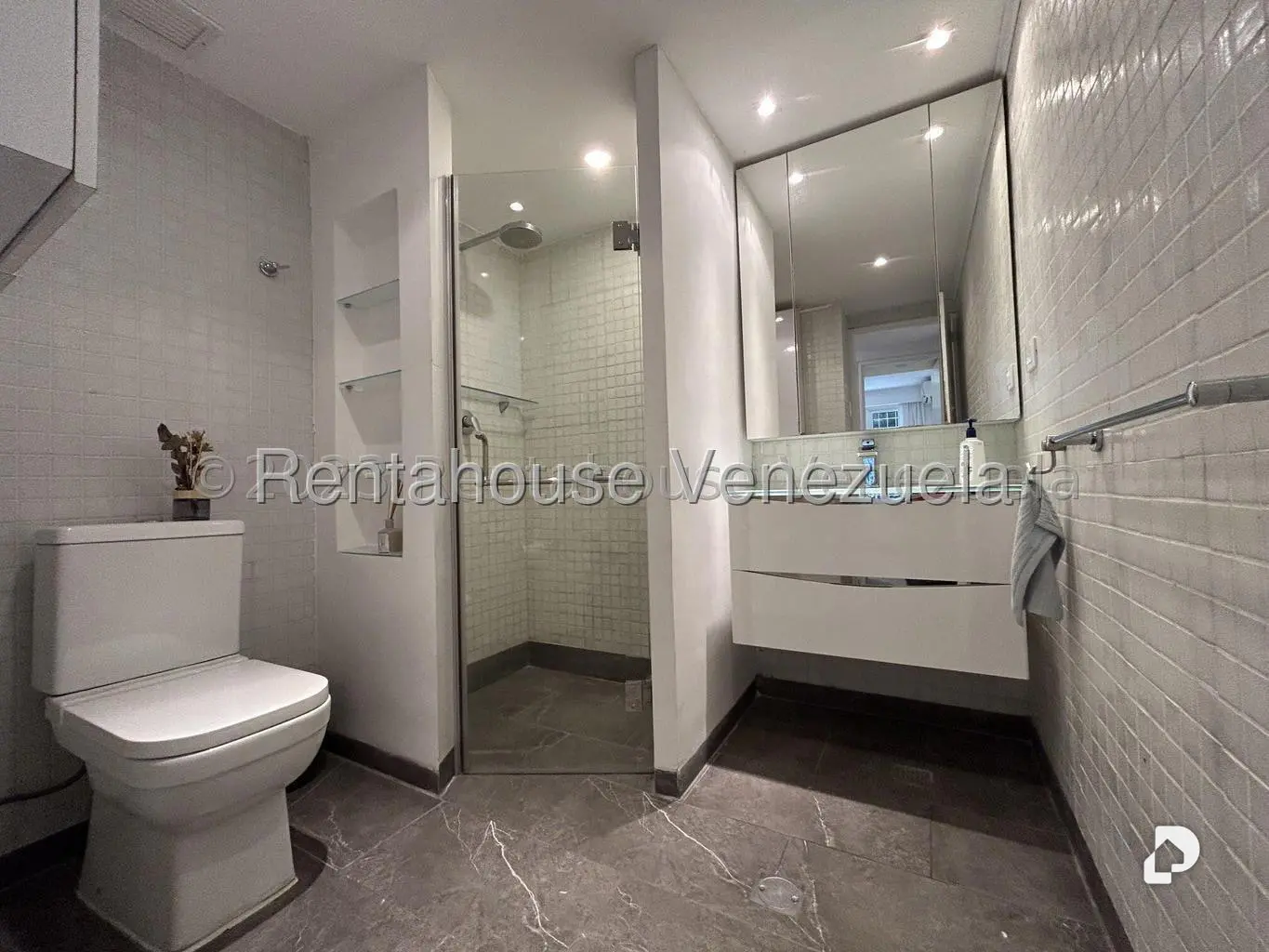 Apartamento en San Román, Caracas – 13