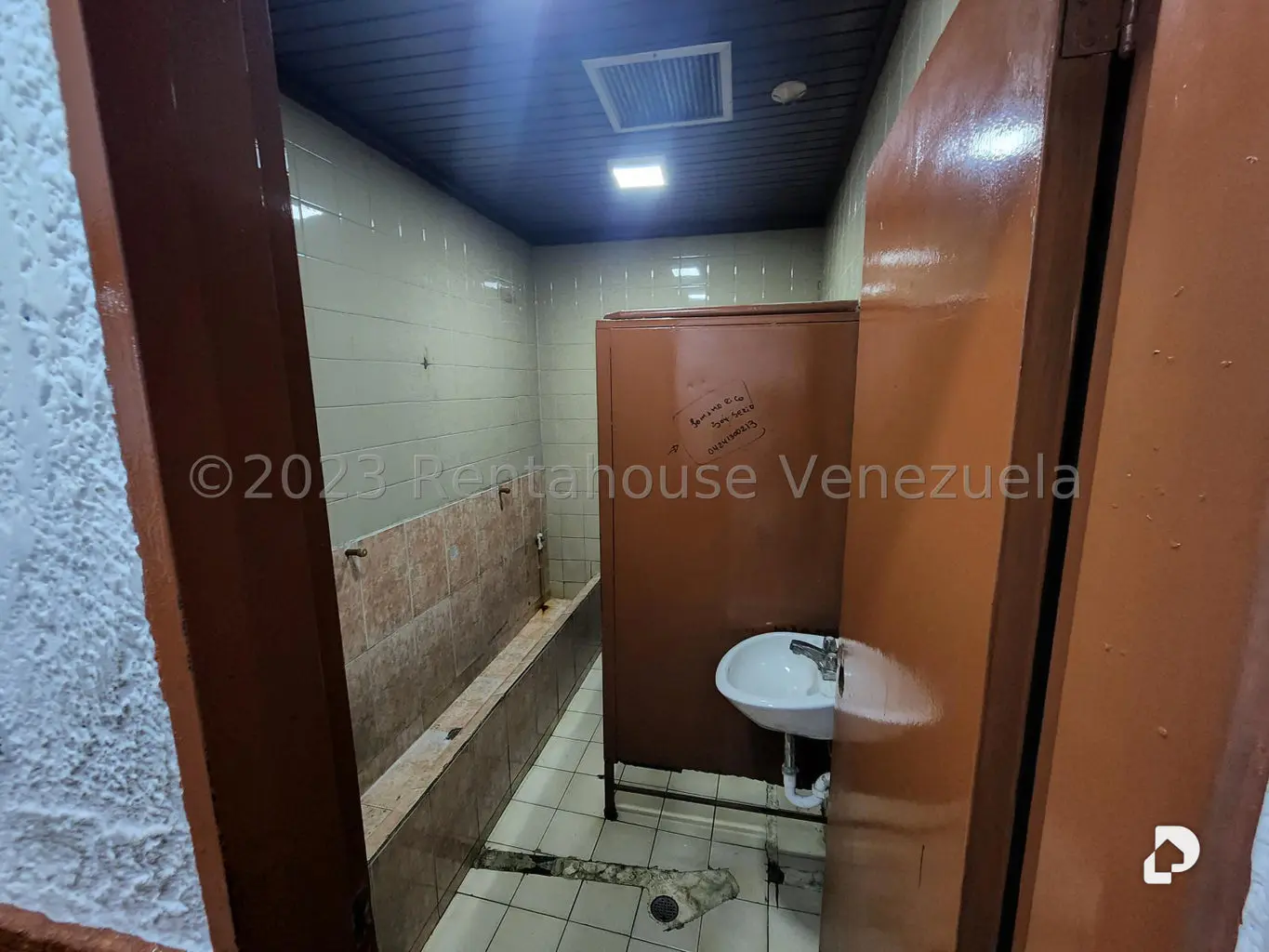 Local comercial en San Jose, Caracas – 9