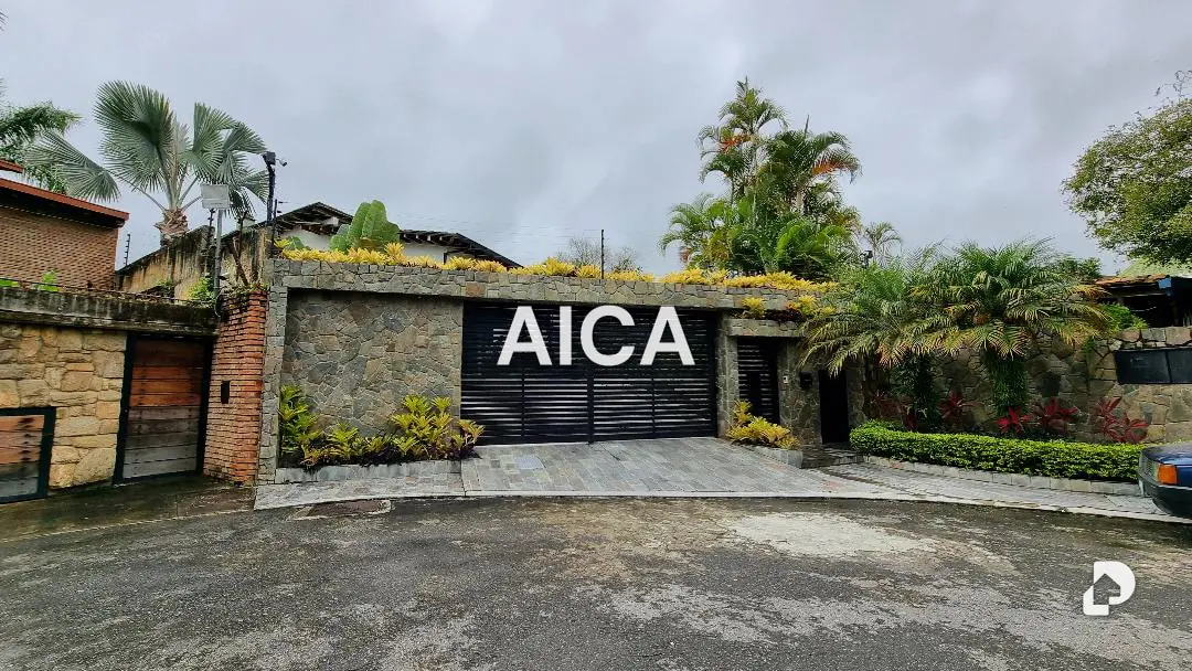 Casa en La Lagunita, Caracas – 1