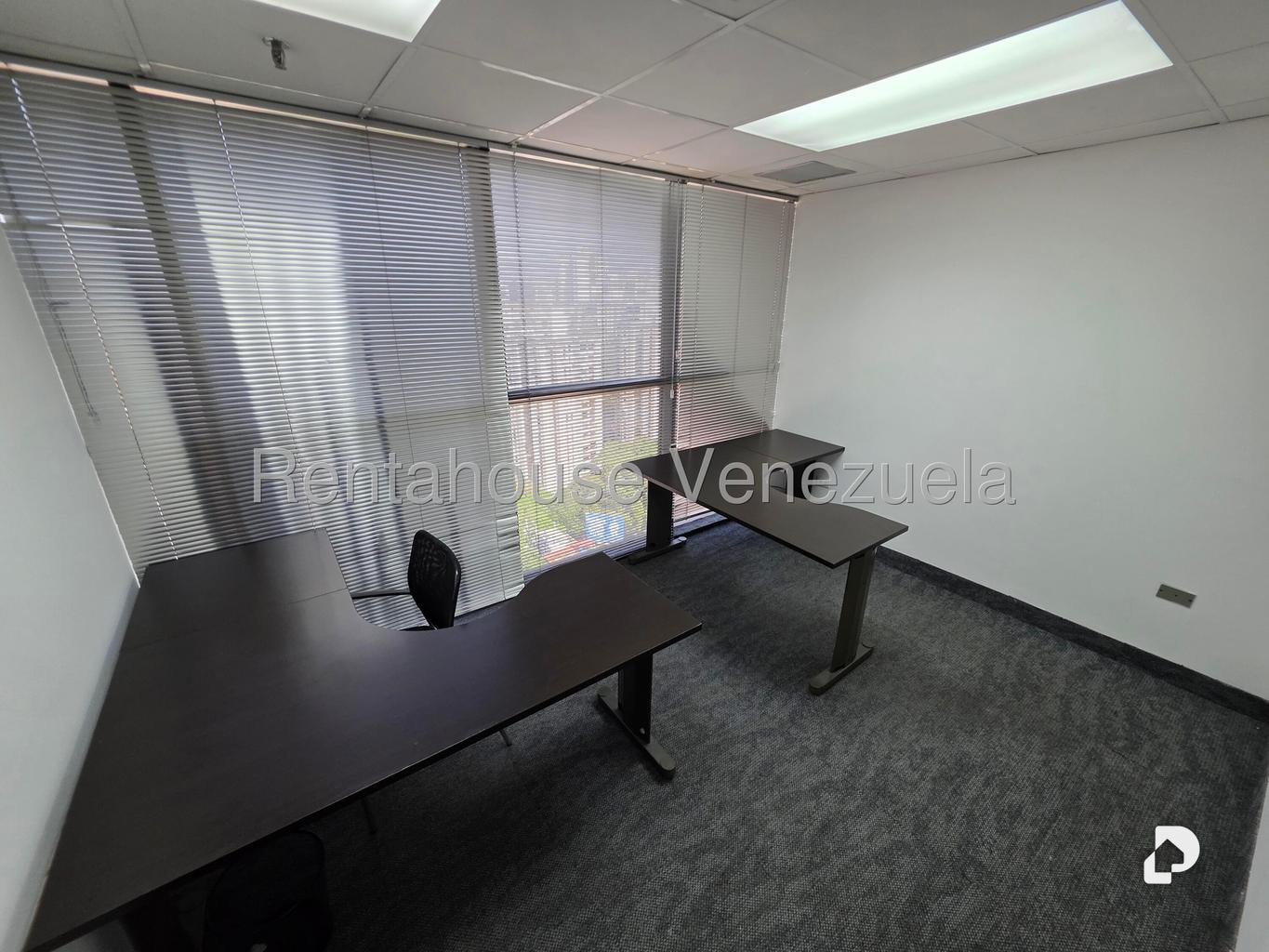 Oficina en Chacaito, Caracas – 12