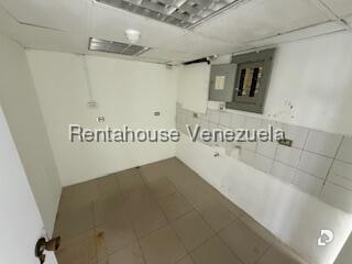 Local comercial en Prados del Este, Caracas – 16