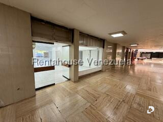 Local comercial en Prados del Este, Caracas – 18