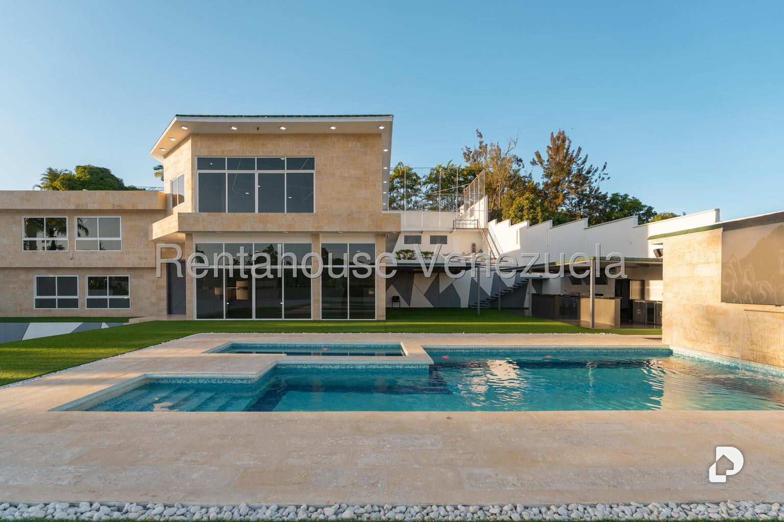 Casa en La Lagunita Country Club, Caracas – 11