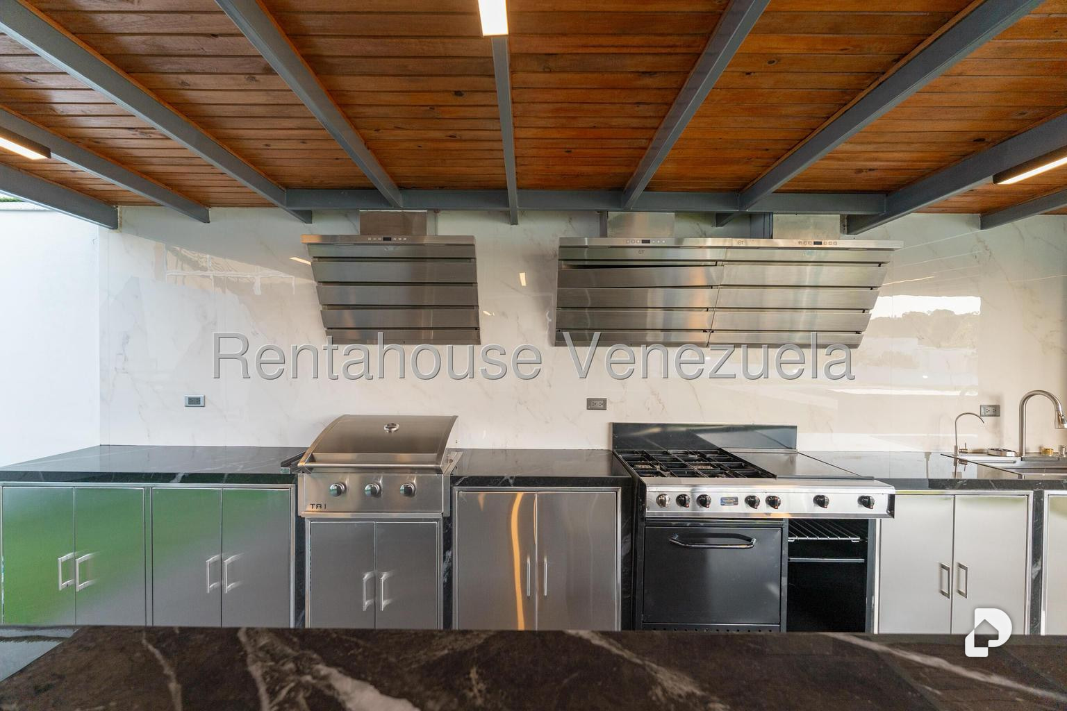 Casa en La Lagunita Country Club, Caracas – 16