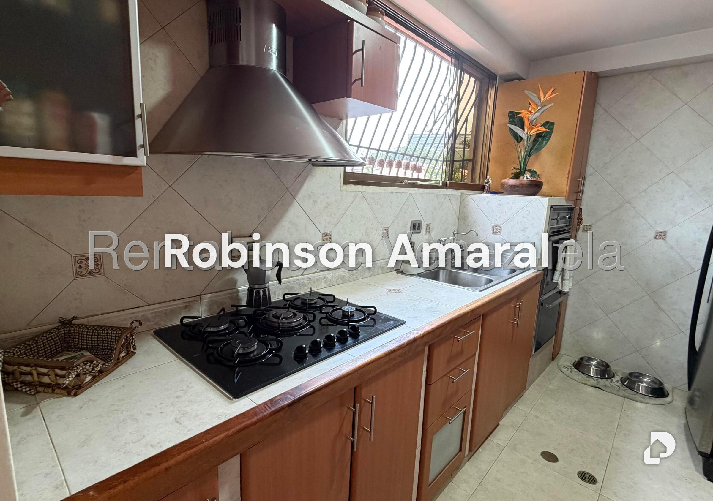 Apartamento en La Bonita, Caracas – 11