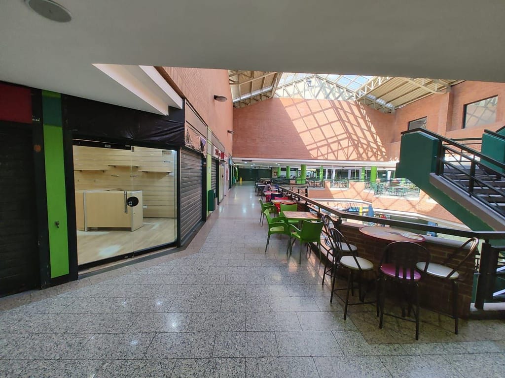 Local comercial en Guatire - 1