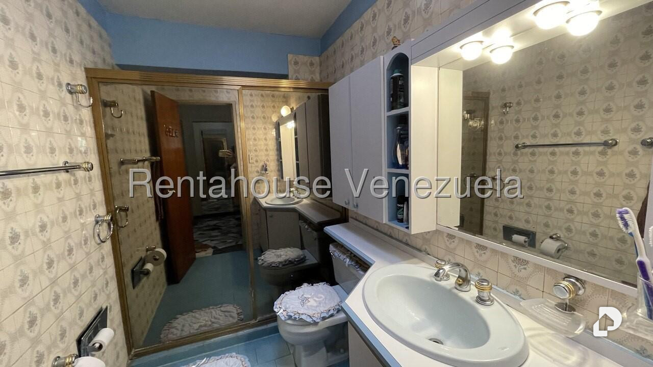 Apartamento en Los Chaguaramos, Caracas – 18
