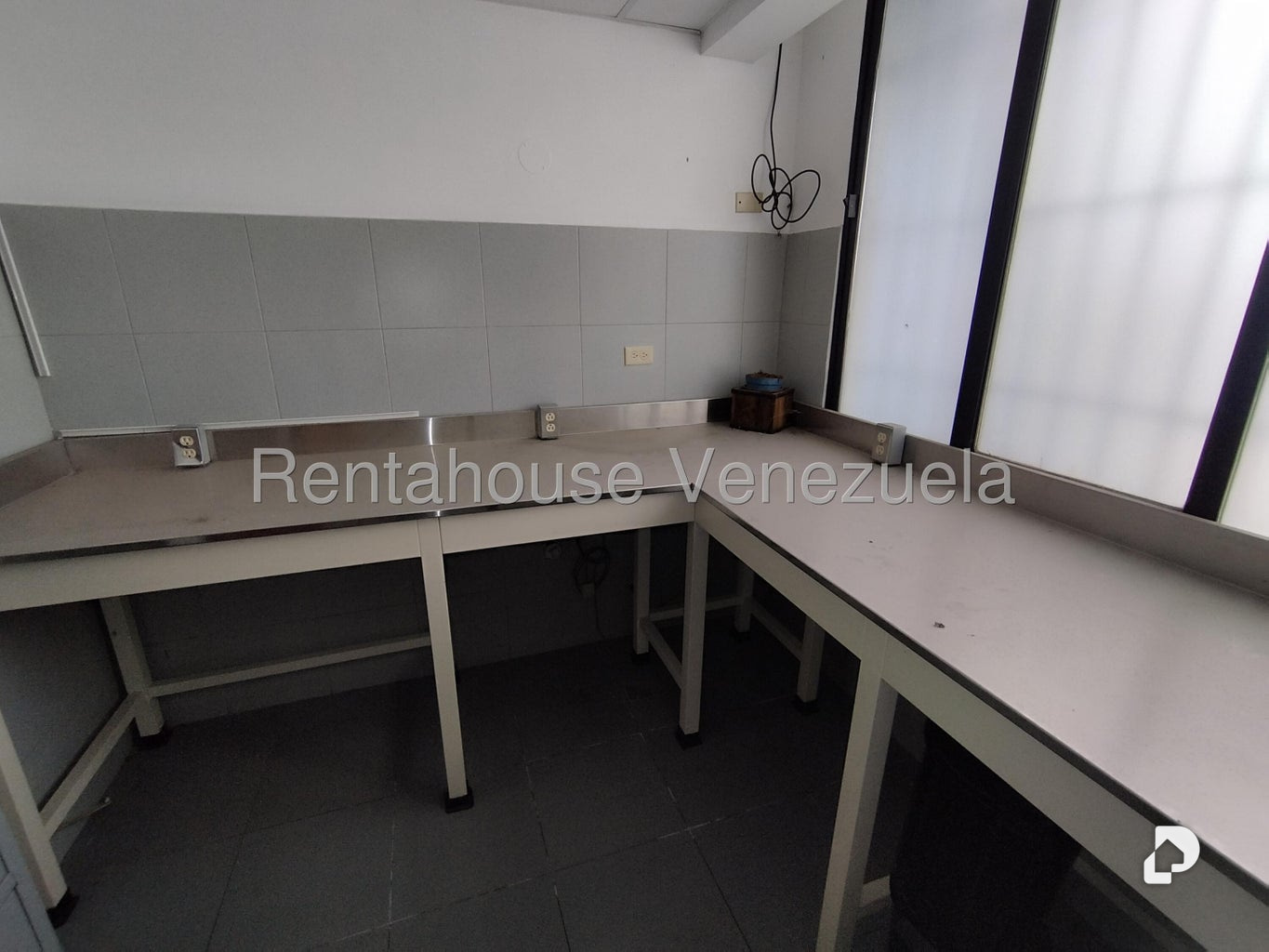 Commercial space in Alta Florida, Caracas – 21