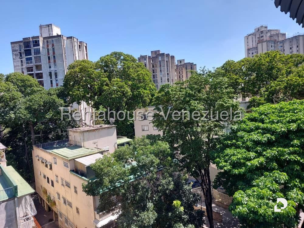 Apartamento en El Bosque, Caracas – 16