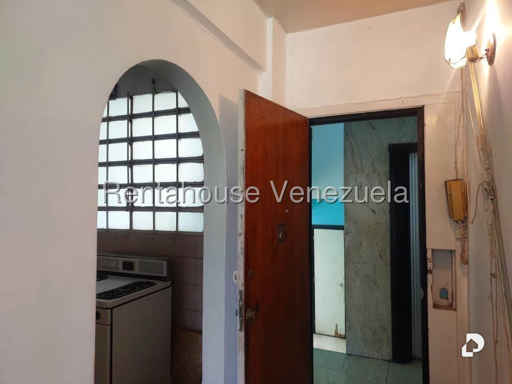 Apartamento en El Bosque, Caracas – 12