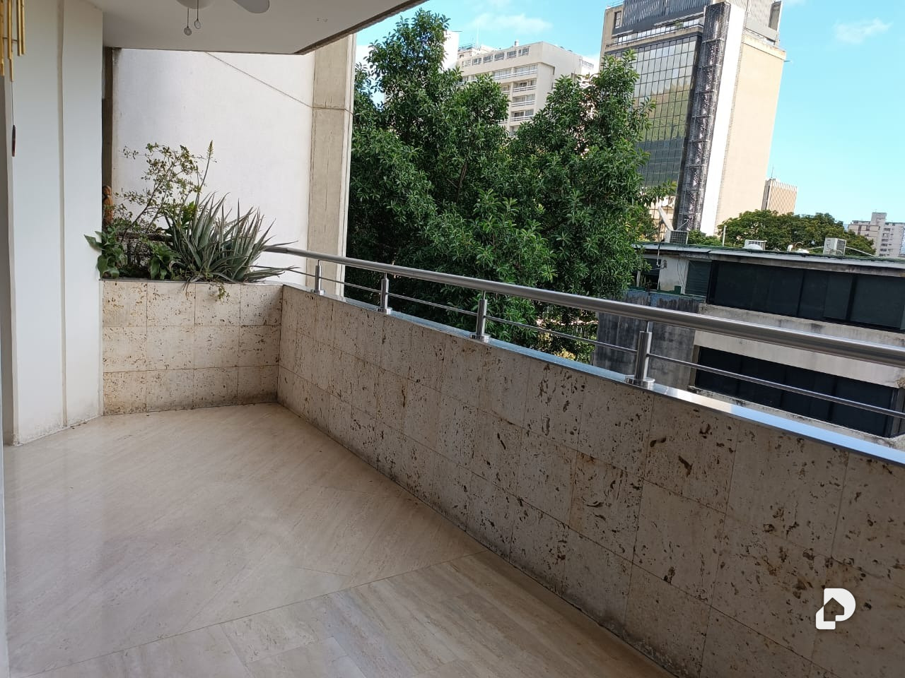 Apartamento en Altamira, Caracas – 13