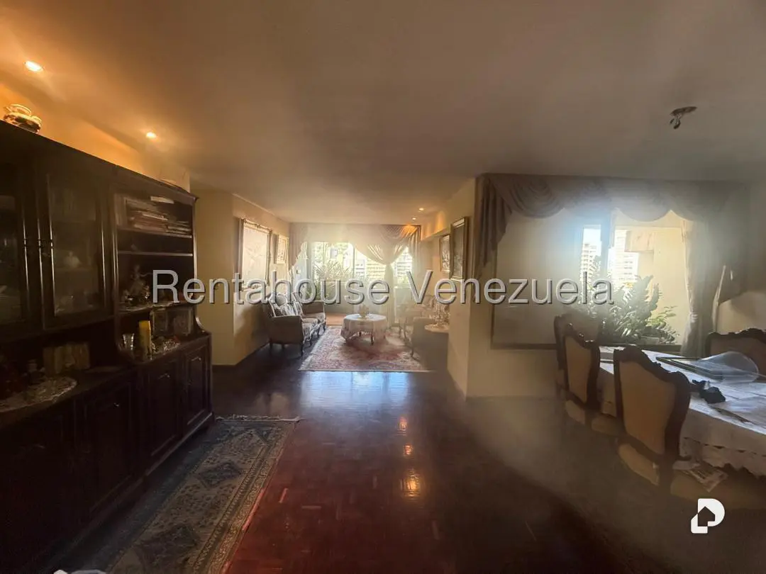 Apartamento en San Bernardino, Caracas – 16