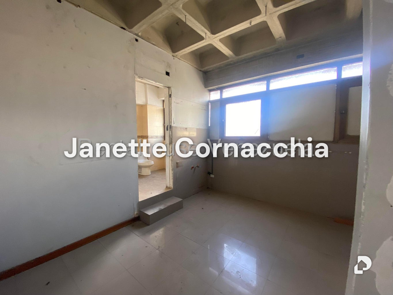 Local comercial en La Yaguara, Caracas – 17