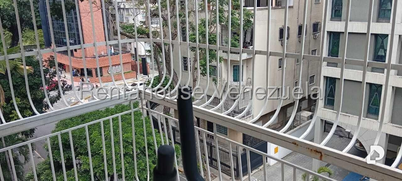 Apartamento en El Bosque, Caracas – 24