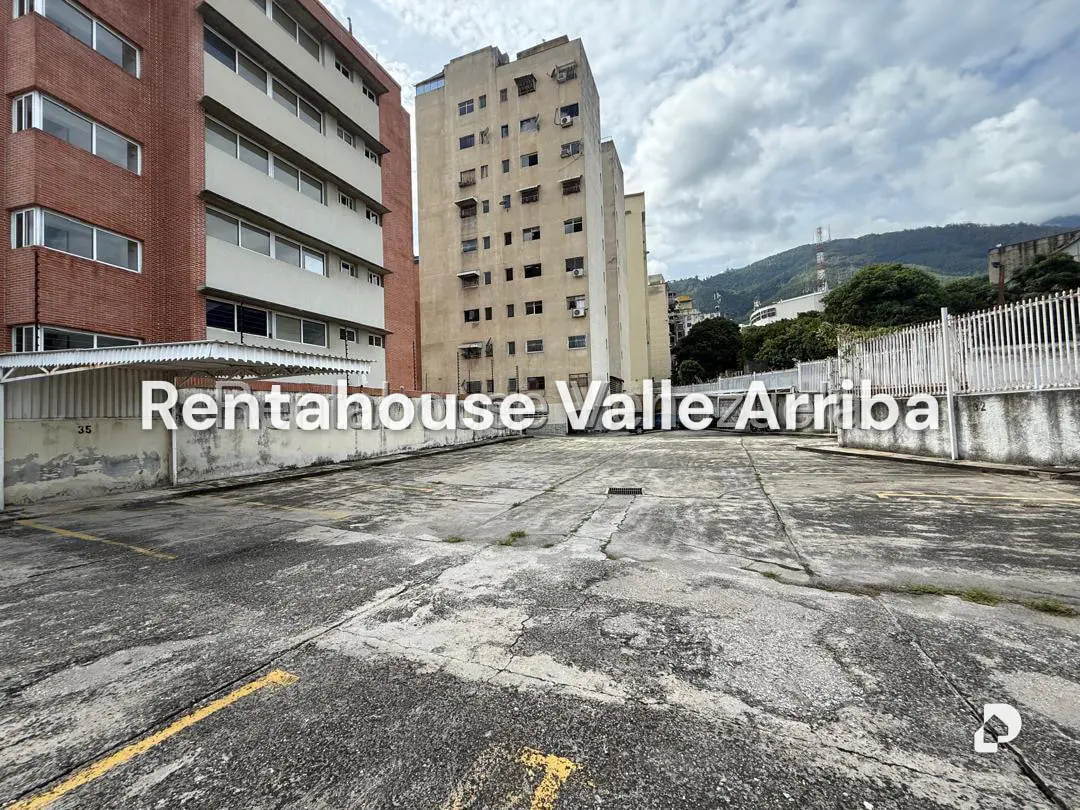 Apartamento en Colinas de Los Caobos, Caracas – 11