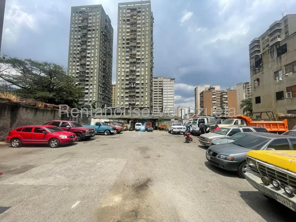 Land in Quinta Crespo, Caracas - 1
