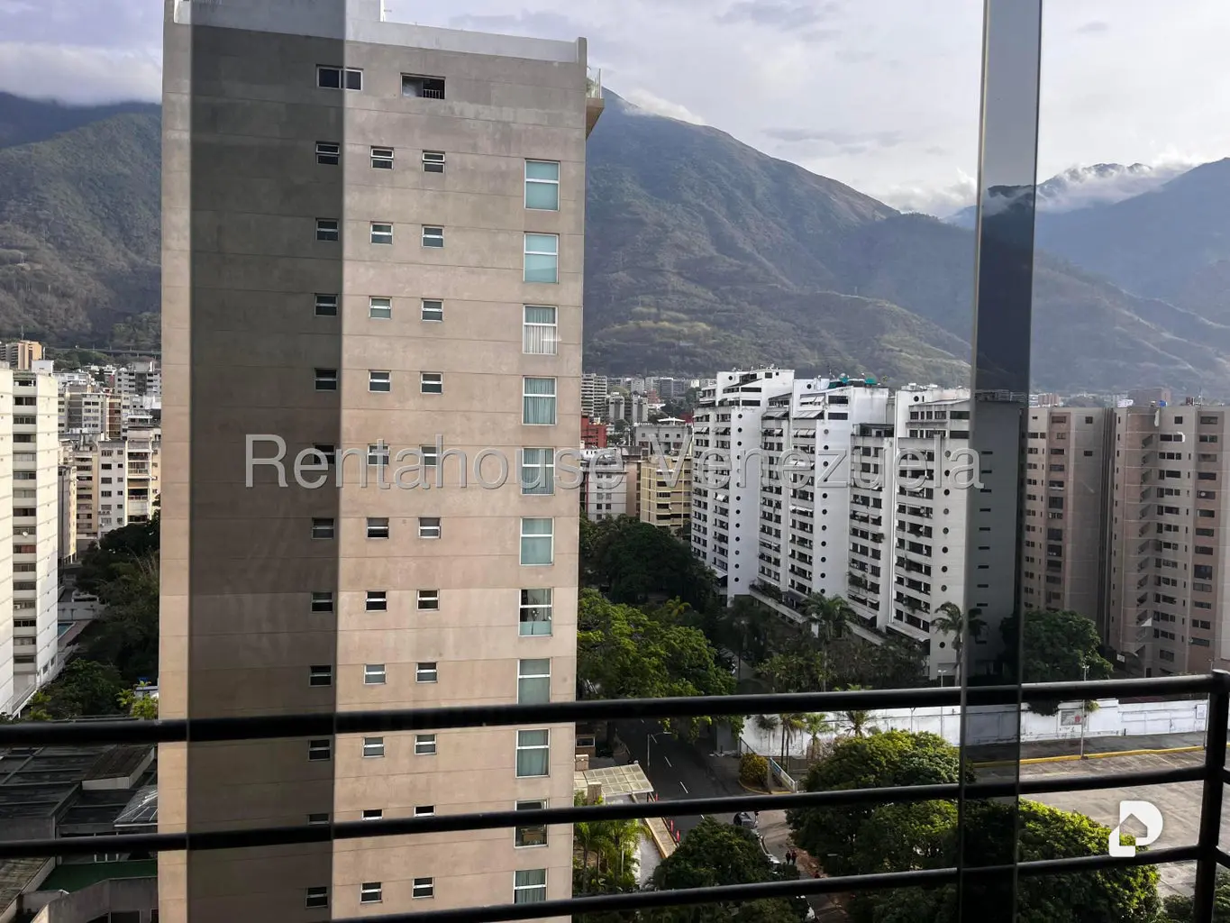 Apartamento en Santa Eduvigis, Caracas – 19
