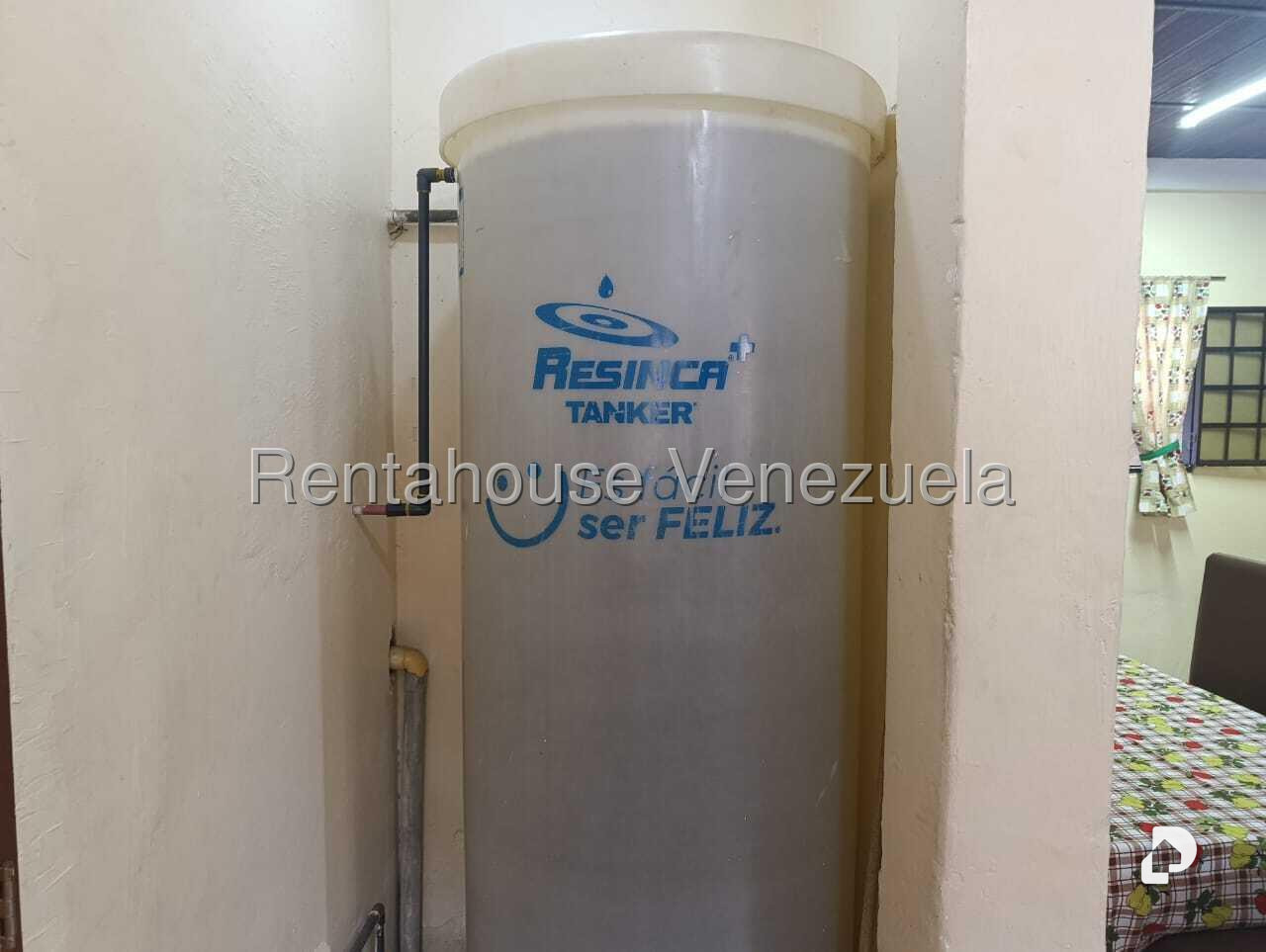 Casa en Catia, Caracas – 13