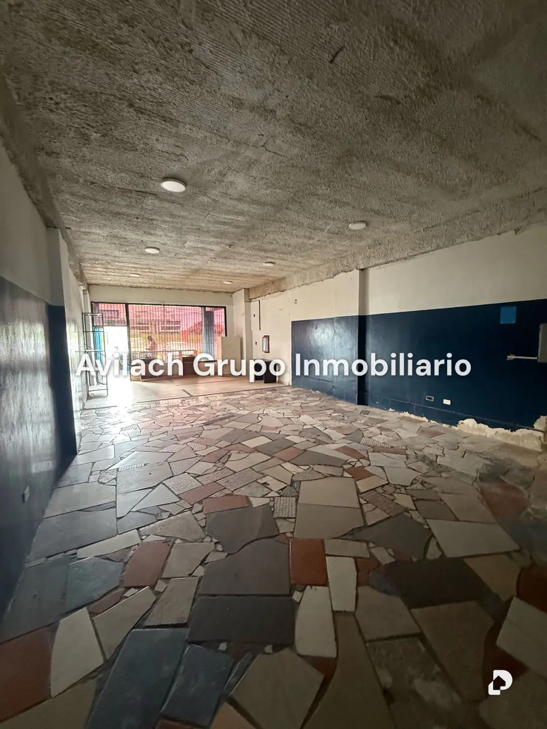 Local comercial en Zona Ind. Municipal, Valencia