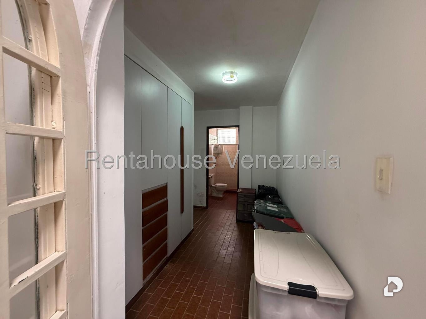 Casa en Alto Prado, Caracas – 14